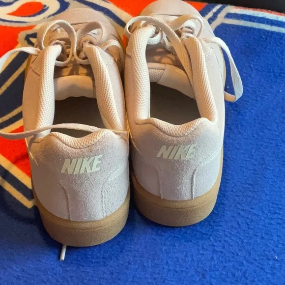 NIKE Womens Court Royals Suede Silt Red Tennis Shoes Size 9, NIB - Picture 5 of 12